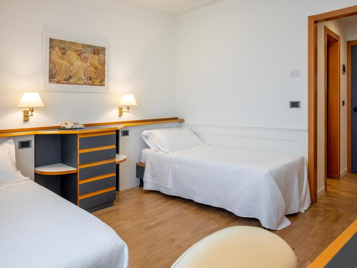 Mirabella Hotel Mirabella Eclano Экстерьер фото