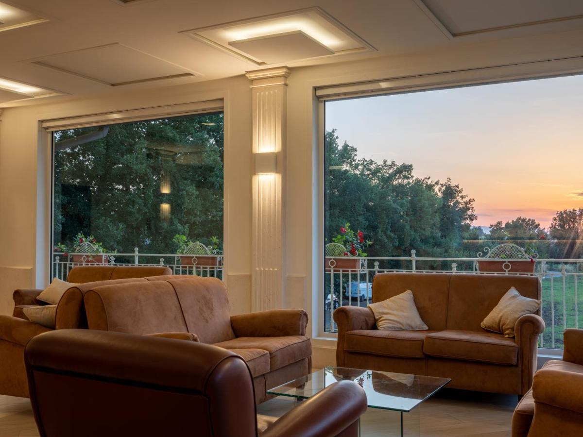 Mirabella Hotel Mirabella Eclano Экстерьер фото