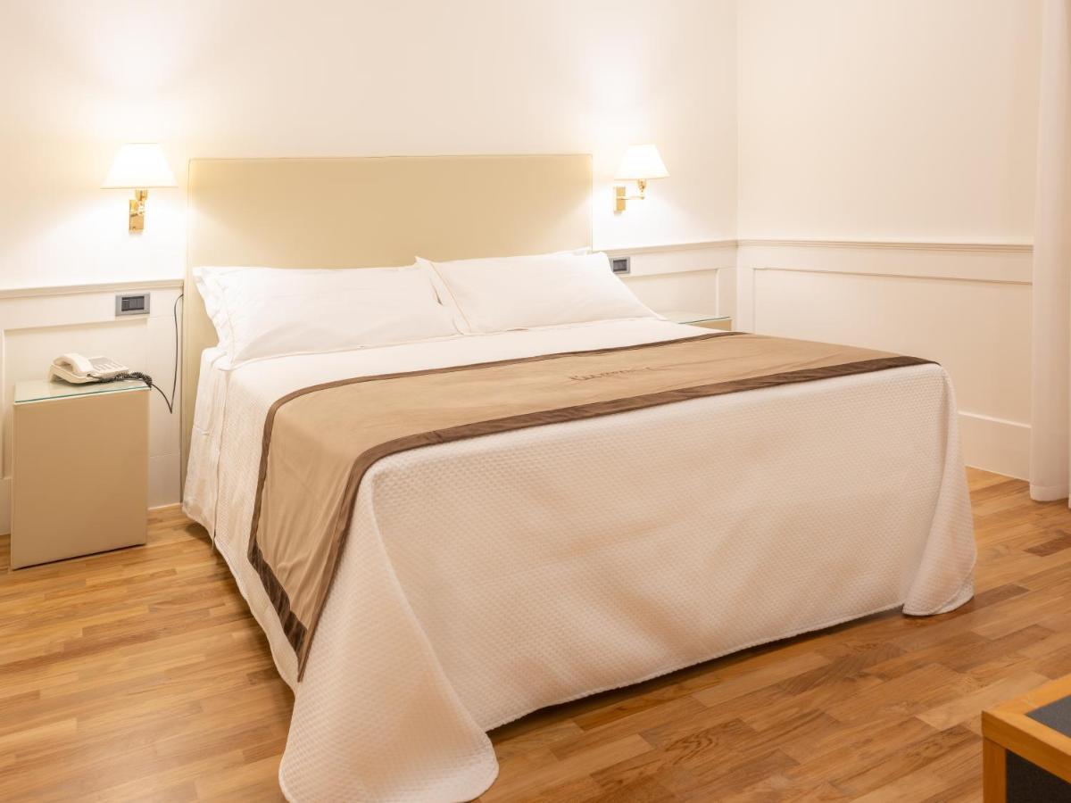 Mirabella Hotel Mirabella Eclano Экстерьер фото