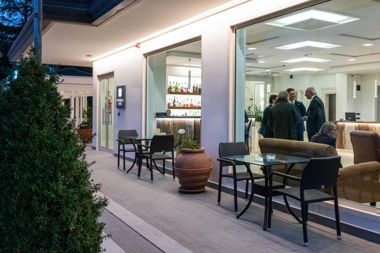 Mirabella Hotel Mirabella Eclano Экстерьер фото